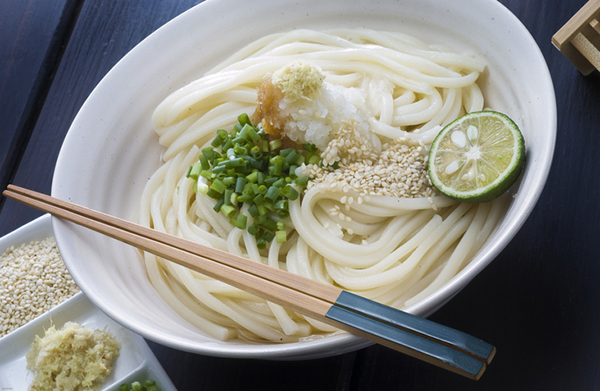 Gli spaghetti udon, come si preparano e in che modo cucinarli